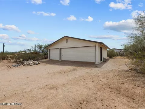 Exterior - 9700 E Andrada Rd, Vail, AZ 85641 photo 8 of 12