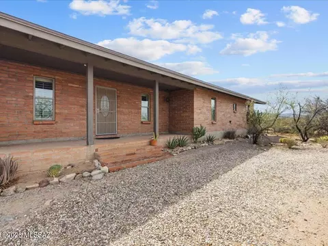Exterior - 9700 E Andrada Rd, Vail, AZ 85641 photo 3 of 12