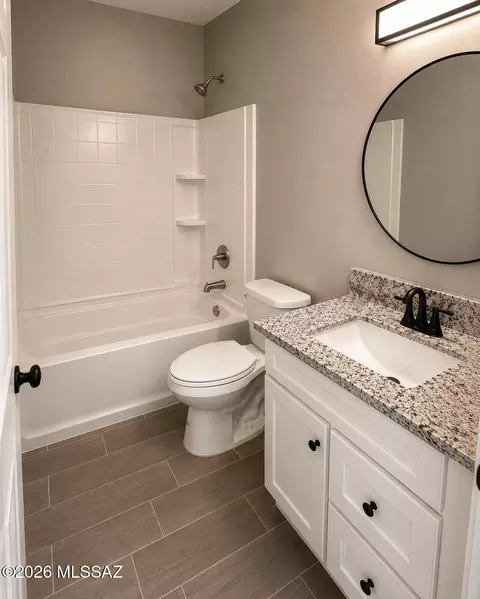 Bath - 1452 S Cherry Ave, Tucson, AZ 85713 photo 1 of 1