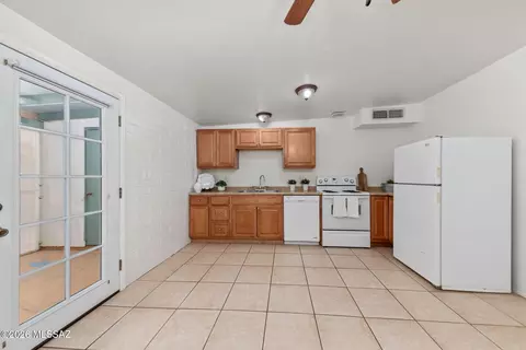 7455 E Desert Spring Dr, Tucson, AZ 85730 photo 10