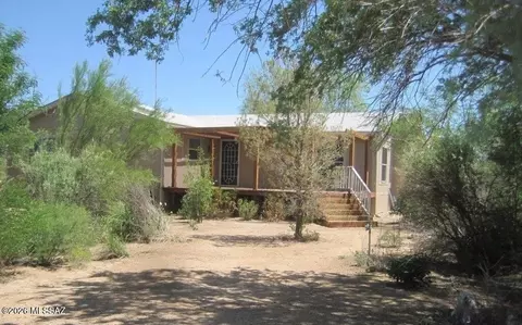 6550 N Pelto Path, Tucson, AZ 85743