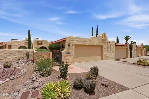 870 W Vereda Calma, Green Valley, AZ 85614