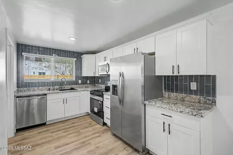 1160 N Catalina Ave, Tucson, AZ 85712