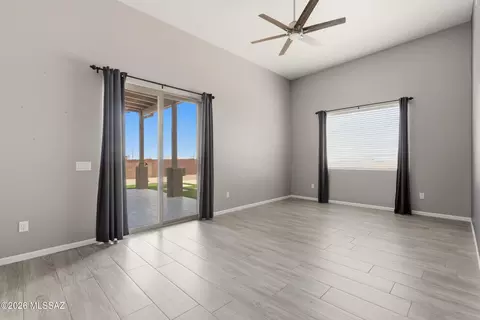 Living - 3335 E Canyoneer Dr, Vail, AZ 85641 photo 5 of 6