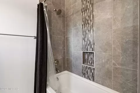Bath - 3335 E Canyoneer Dr, Vail, AZ 85641 photo 6 of 6