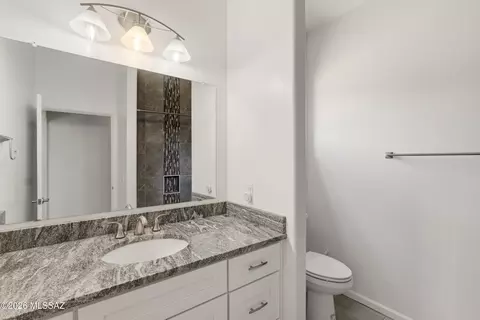Bath - 3335 E Canyoneer Dr, Vail, AZ 85641 photo 5 of 6
