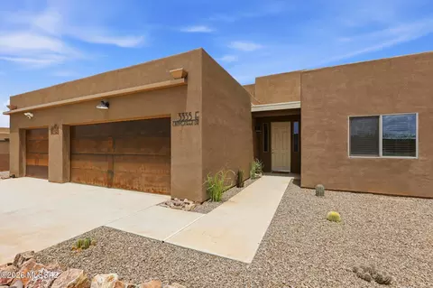 Exterior - 3335 E Canyoneer Dr, Vail, AZ 85641 photo 3 of 9