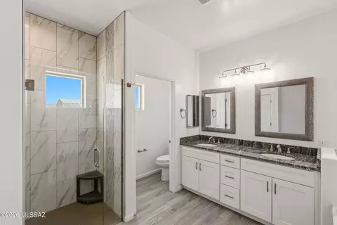 Bath - 3335 E Canyoneer Dr, Vail, AZ 85641 photo 3 of 6