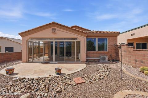 564 W Union Bell Dr, Green Valley, AZ 85614