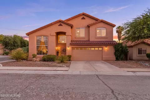 8174 E Pima Ridge Dr, Tucson, AZ 85715