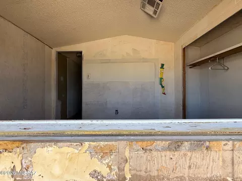 1726 E Morris Ln, Benson, AZ 85602 photo 11