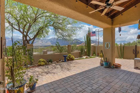 12608 N Sleeping Coyote Dr, Oro Valley, AZ 85755