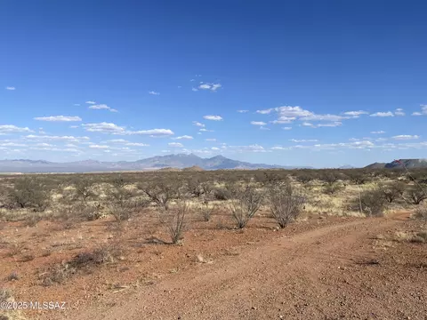 s wright brothers way, Sahuarita, AZ 85629