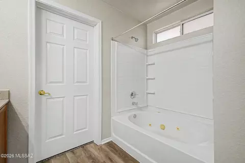 Bath - 3576 E Mecate Rd, Tucson, AZ 85739 photo 2 of 3