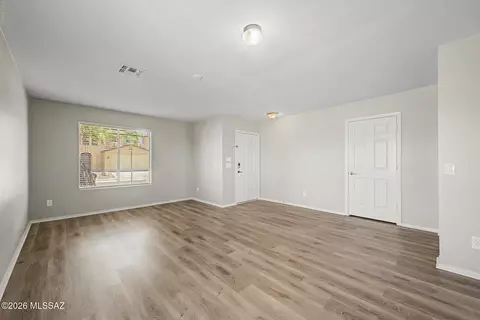 Living - 3576 E Mecate Rd, Tucson, AZ 85739 photo 2 of 9