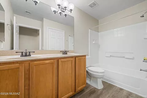 Bath - 3576 E Mecate Rd, Tucson, AZ 85739 photo 3 of 3