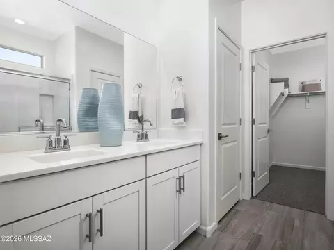 Bath - 12665 E Caden Dr, Vail, AZ 85641 photo 1 of 3