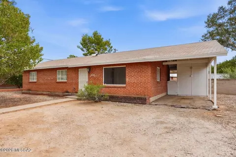 6720 E Cooper St, Tucson, AZ 85710
