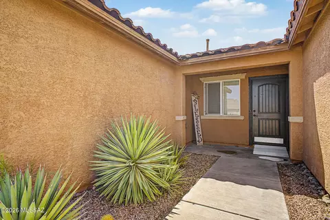 725 S Harry P Stagg Pl, Vail, AZ 85641