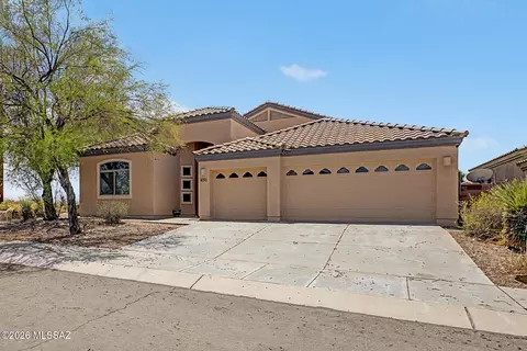 Exterior - 7882 E New Leaf Pl, Tucson, AZ 85756 photo 2 of 7