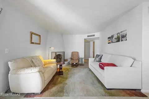 600 E River Rd #W, Tucson, AZ 85704 photo 7