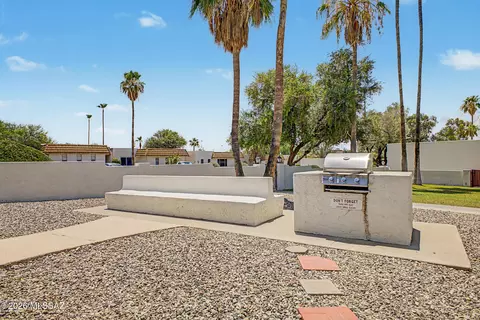 600 E River Rd #W, Tucson, AZ 85704 photo 33