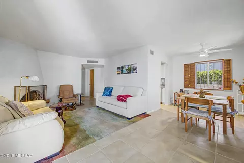 600 E River Rd #W, Tucson, AZ 85704 photo 6