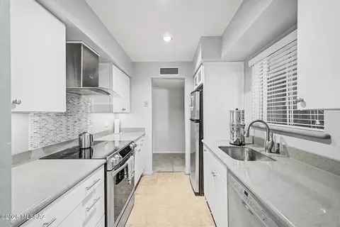 600 E River Rd #W, Tucson, AZ 85704 photo 15
