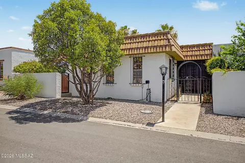 600 E River Rd #W, Tucson, AZ 85704 photo 2