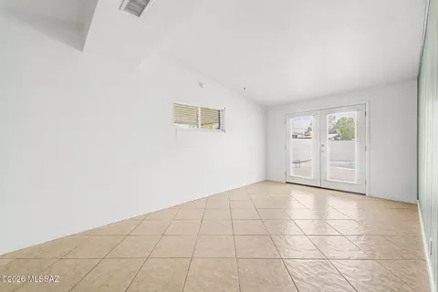 Living - 5652 E 13th St, Tucson, AZ 85711 photo 4 of 6