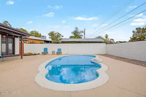 Exterior - 5652 E 13th St, Tucson, AZ 85711 photo 15 of 17