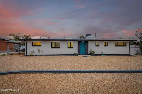 Exterior - 5652 E 13th St, Tucson, AZ 85711 photo 1 of 17