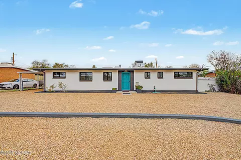 Exterior - 5652 E 13th St, Tucson, AZ 85711 photo 5 of 17