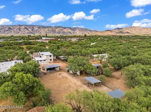 View/Area - 11134 Edison St, Tucson, AZ 85749 photo 1 of 2
