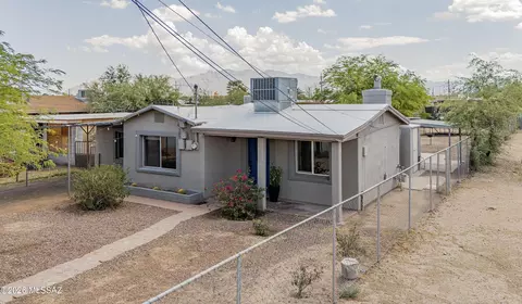 1506 N Hualpai Rd, Tucson, AZ 85745