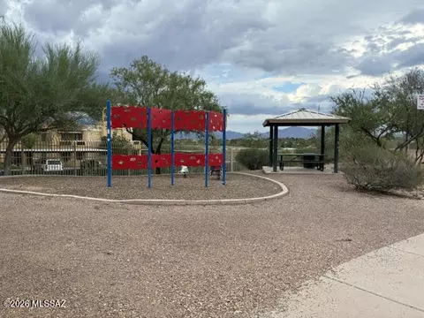 Exterior - 7613 E Cholla Overlook Dr, Tucson, AZ 85710 photo 6 of 7