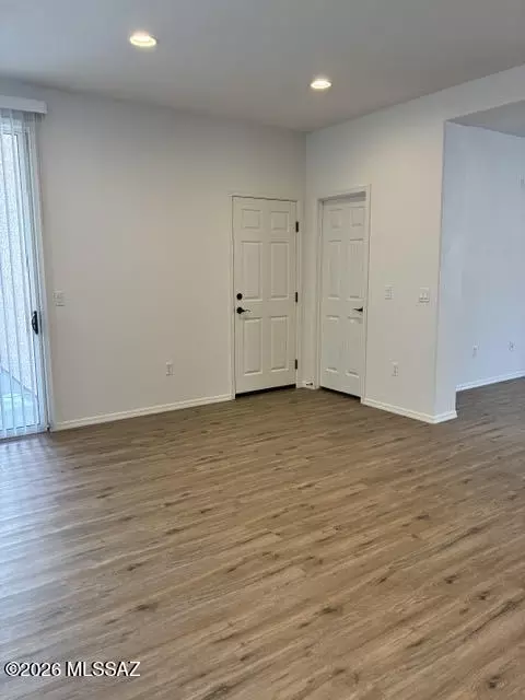 Living - 7613 E Cholla Overlook Dr, Tucson, AZ 85710 photo 3 of 3