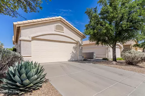 38916 S Carefree Dr, Tucson, AZ 85739