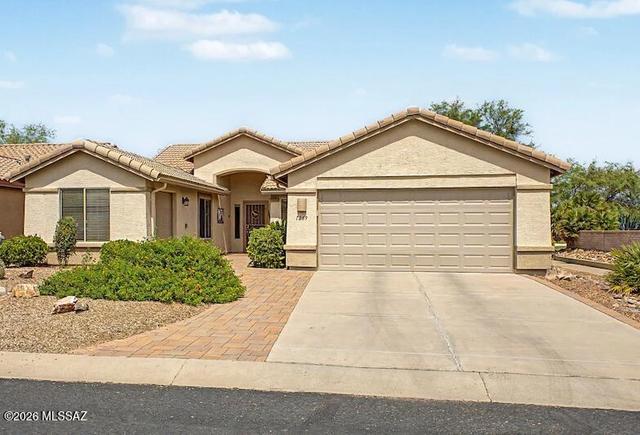 1289 N Birds Nest Rd, Green Valley, AZ 85614