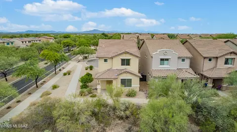View/Area - 10675 E Singing Canyon Dr, Tucson, AZ 85747 photo 2 of 15