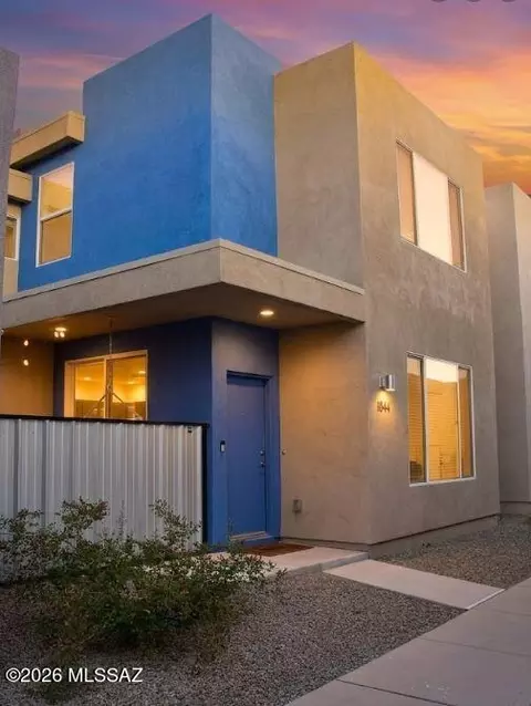 1844 S Poetry Ln, Tucson, AZ 85711