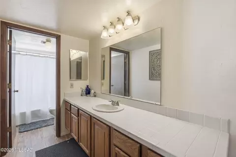 Bath - 2932 E Wiley Ln, Vail, AZ 85641 photo 2 of 3
