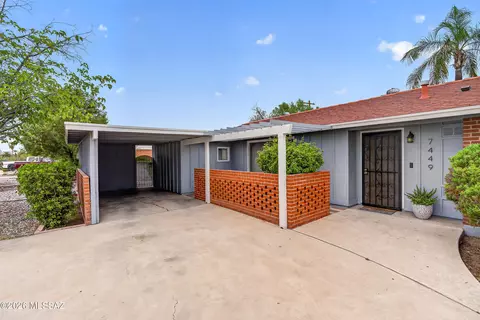 Exterior - 7449 Eli Dr, Tucson, AZ 85710 photo 2 of 8