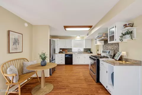 Kitchen - 7449 Eli Dr, Tucson, AZ 85710 photo 1 of 4