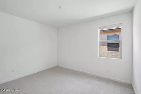 Bedroom - 9988 E Lebaron Dr, Tucson, AZ 85747 photo 5 of 10