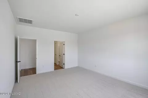 Bedroom - 9988 E Lebaron Dr, Tucson, AZ 85747 photo 3 of 10