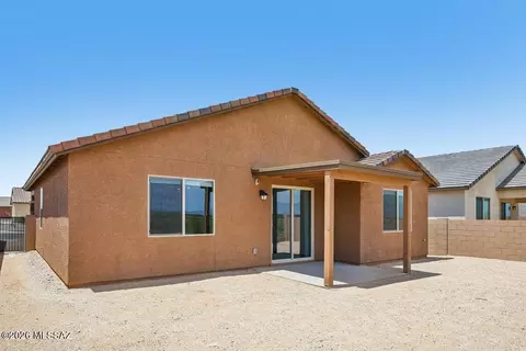 Exterior - 9988 E Lebaron Dr, Tucson, AZ 85747 photo 3 of 4