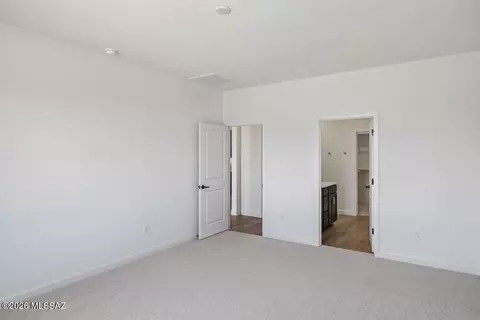 Bedroom - 9988 E Lebaron Dr, Tucson, AZ 85747 photo 4 of 10