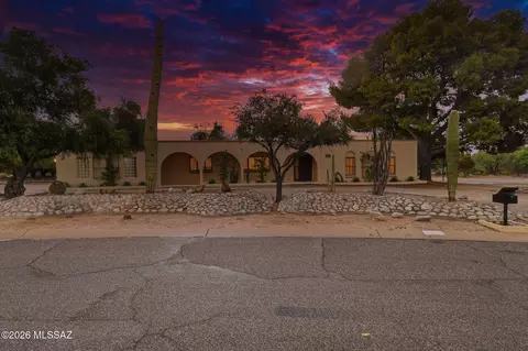 3520 N Calle Vistosa, Tucson, AZ 85750
