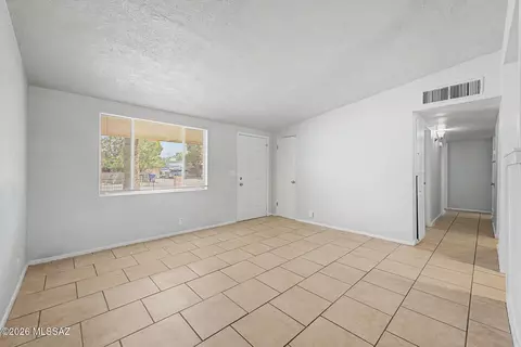 4502 E 30th St, Tucson, AZ 85711 photo 12
